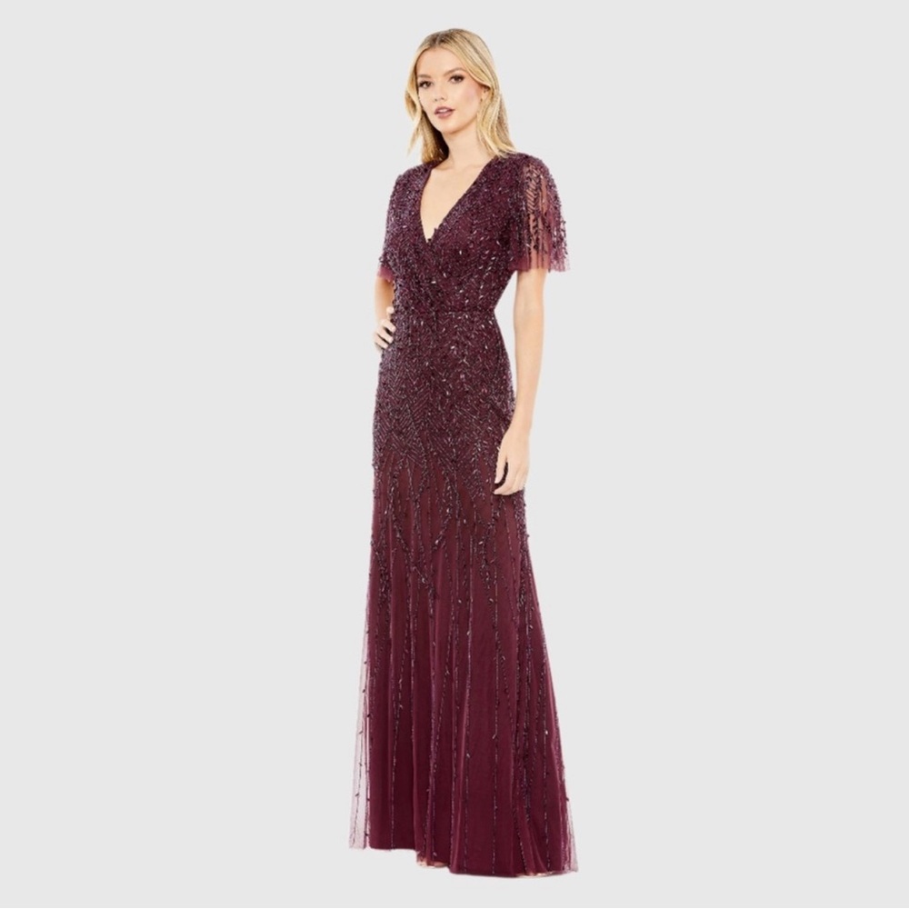 MAC DUGGAL Purple Embellished
Flutter Sleeve Gown DRESS BEADED SEQUINED